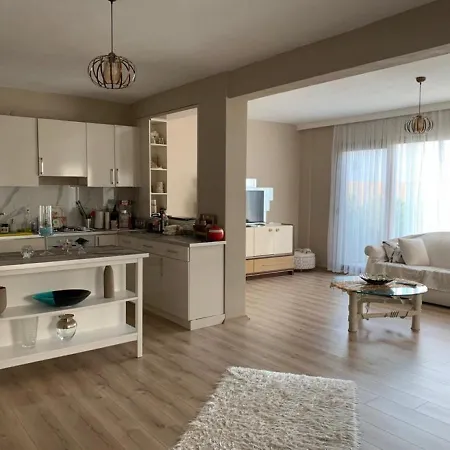 アパート Seaside Flat With Pleasant Backyard In Bodrum グンドーガン